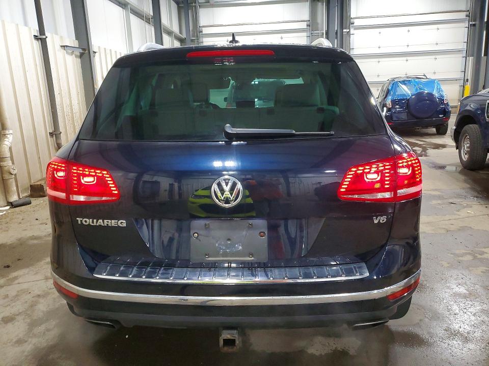 Продажа на аукционе авто 2017 Volkswagen Touareg, vin: WVGGF7BP1HD006843, номер лота: 57479596