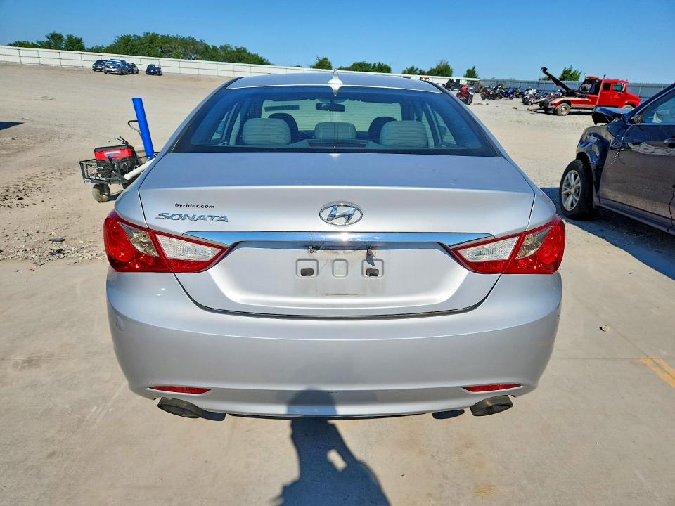 Продажа на аукционе авто 2011 Hyundai Sonata, vin: 5NPEC4AC9BH114114, номер лота: 57727066