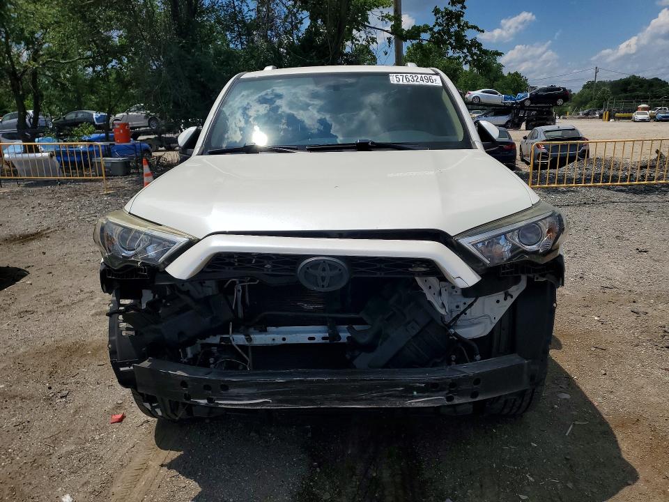 57632496 :رقم المزاد ، JTEBU5JR8F5248303 vin ، 2015 Toyota 4runner مزاد بيع
