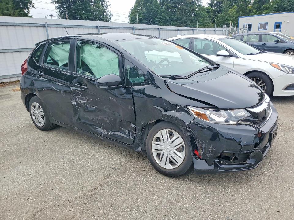 56805806 :رقم المزاد ، 3HGGK5H4XKM705385 vin ، 2019 Honda Fit مزاد بيع