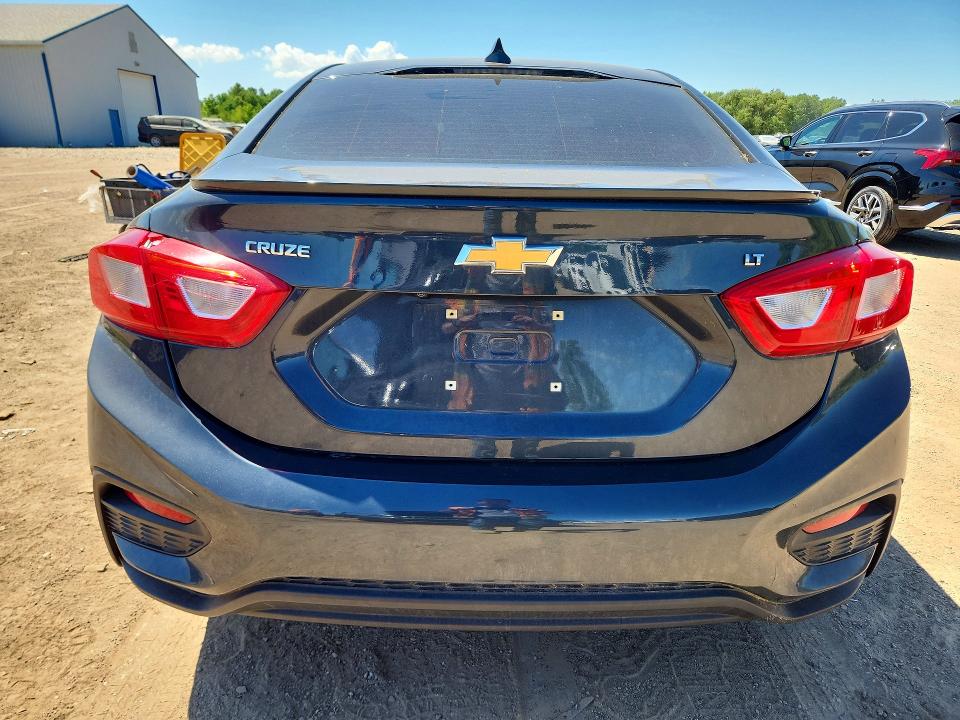 2017 Chevrolet Cruze მანქანა იყიდება აუქციონზე, vin: 1G1BE5SM2H7146855, აუქციონის ნომერი: 51865706