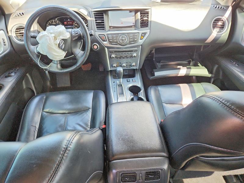 58546806 :رقم المزاد ، 5N1DR2MN8JC665748 vin ، 2018 Nissan Pathfinder مزاد بيع
