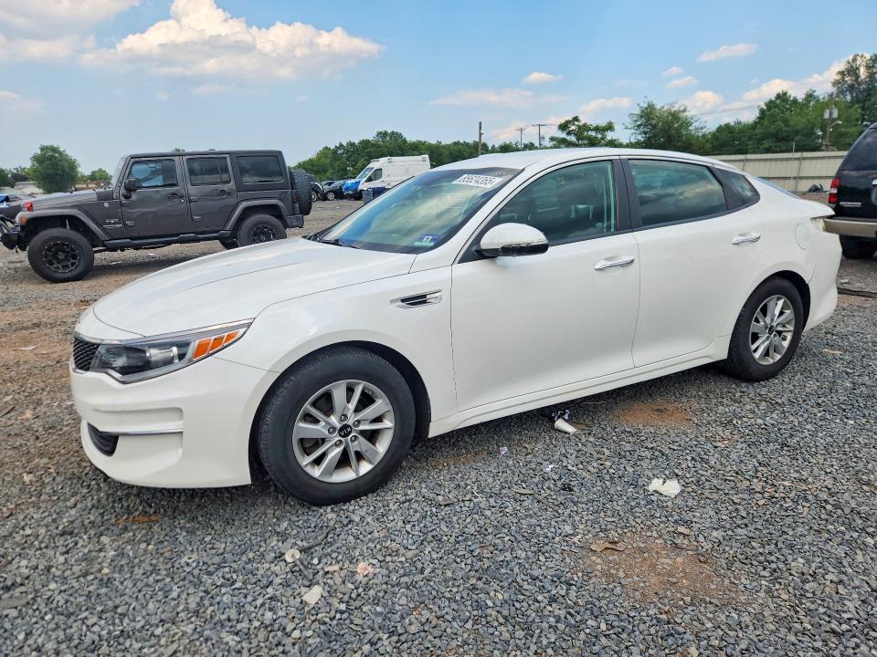 2017 Kia Optima მანქანა იყიდება აუქციონზე, vin: KNAGT4L34H5179223, აუქციონის ნომერი: 85624365