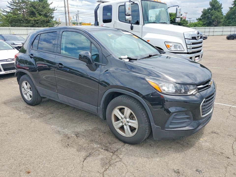 58617076 :رقم المزاد ، KL7CJKSB5MB318997 vin ، 2021 Chevrolet Trax مزاد بيع