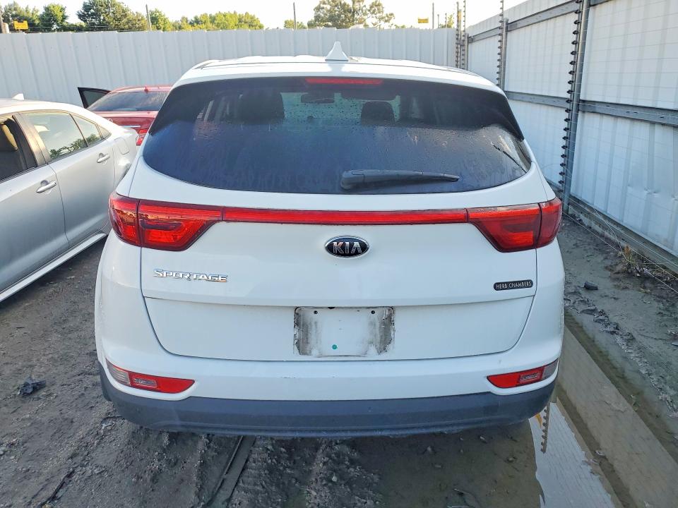 Продаж на аукціоні авто 2018 Kia Sportage, vin: KNDPMCAC7J7394196, номер лоту: 57710316