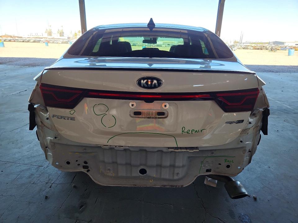 2020 Kia Forte მანქანა იყიდება აუქციონზე, vin: 3KPF34AD4LE248726, აუქციონის ნომერი: 58439526