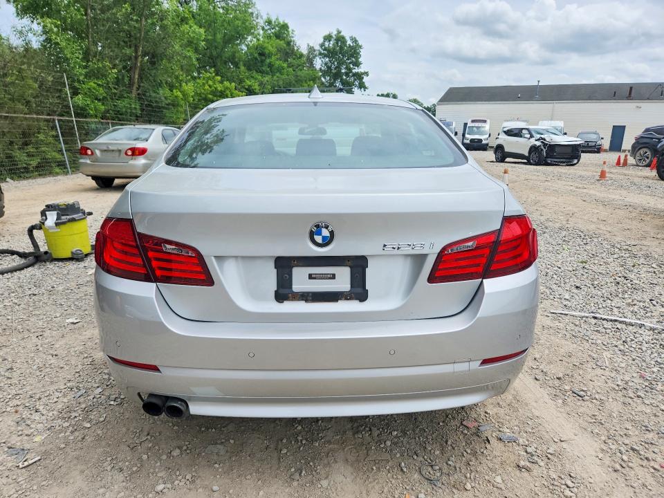 56899616 :رقم المزاد ، WBAXH5C57CDW07339 vin ، 2012 Bmw 528 مزاد بيع