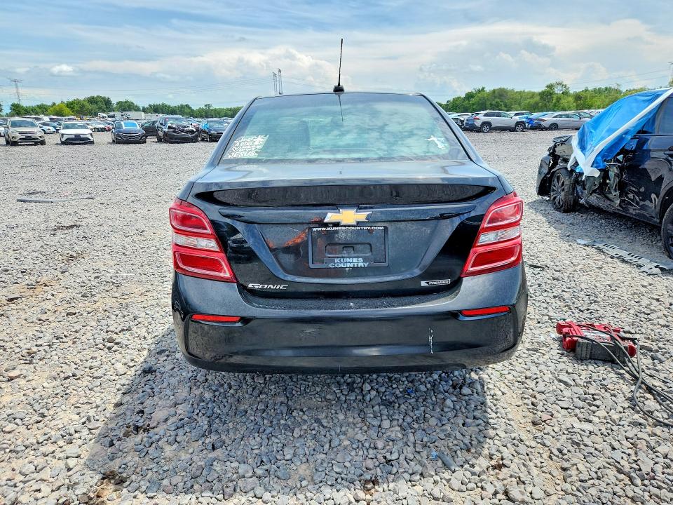 58462946 :رقم المزاد ، 1G1JF5SB6K4123921 vin ، 2019 Chevrolet Sonic مزاد بيع