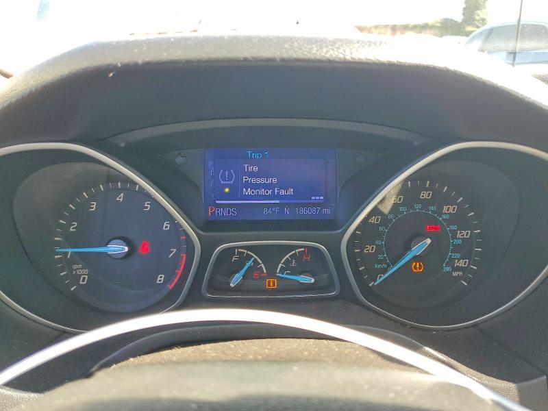 2013 Ford Focus მანქანა იყიდება აუქციონზე, vin: 1FADP3K23DL214035, აუქციონის ნომერი: 57175426