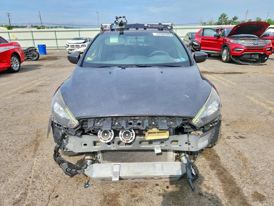 57082966 :رقم المزاد ، 1FADP3L97GL206942 vin ، 2016 Ford Focus مزاد بيع