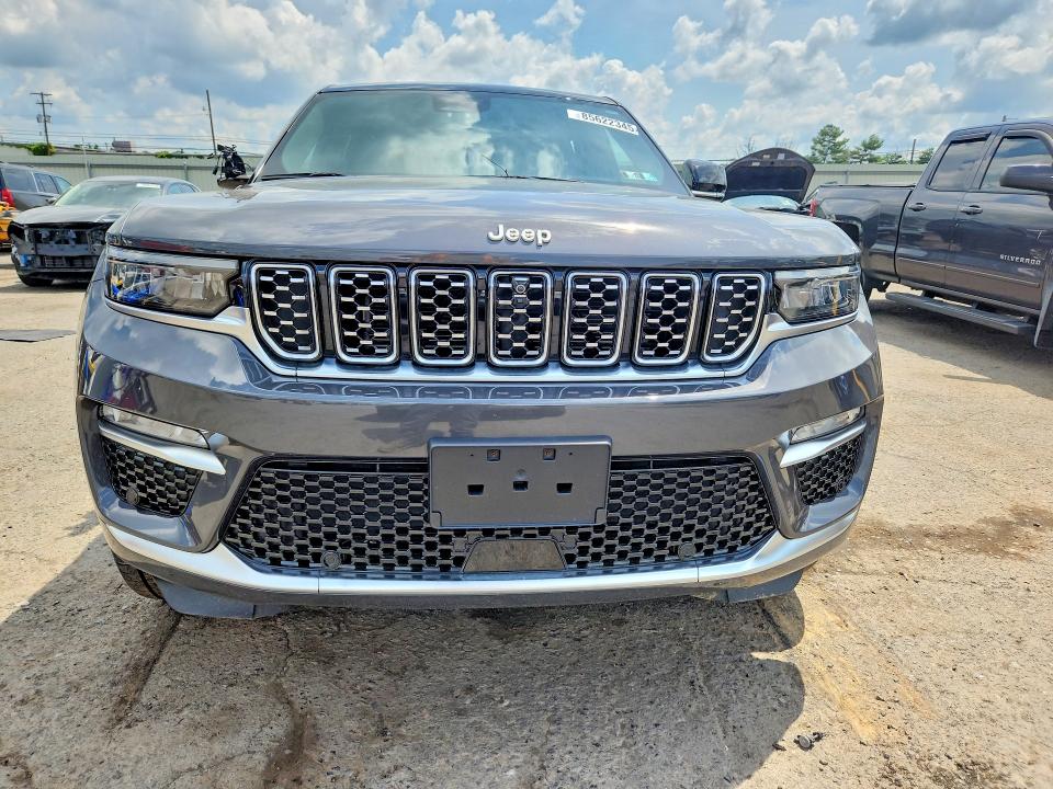 Продаж на аукціоні авто 2025 Jeep Grand Cherokee, vin: 1C4RJHEG5S8675579, номер лоту: 85622345
