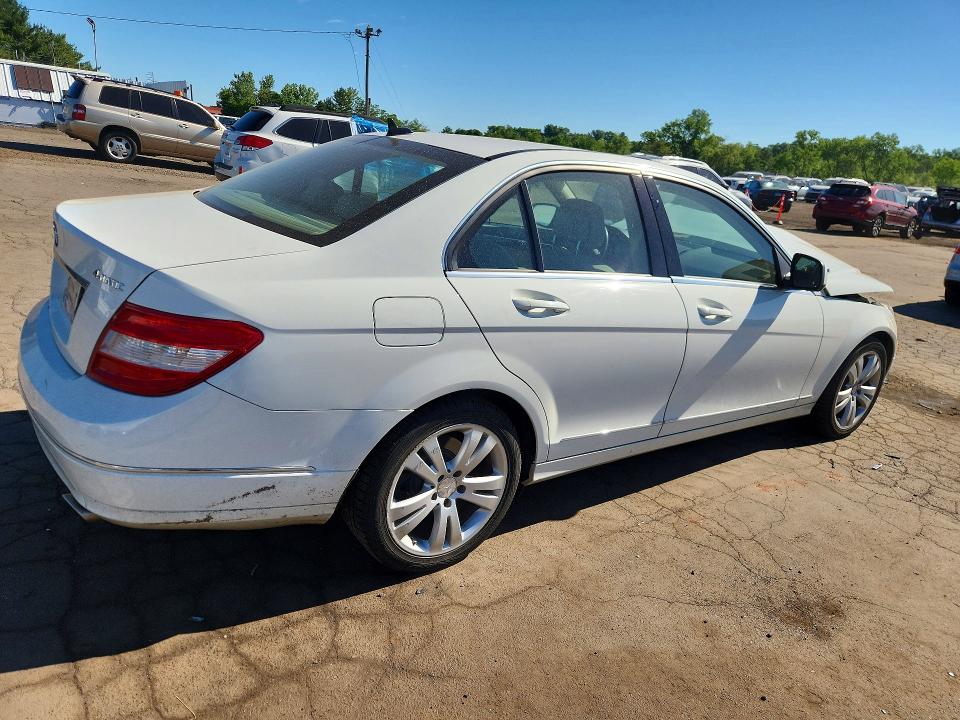 55680236 :رقم المزاد ، WDDGF81X89R046049 vin ، 2009 Mercedes-benz C مزاد بيع