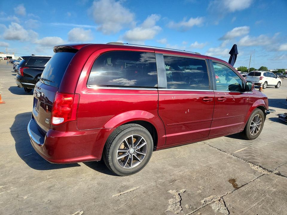 56801426 :رقم المزاد ، 2C4RDGCGXHR650825 vin ، 2017 Dodge Grand Caravan مزاد بيع