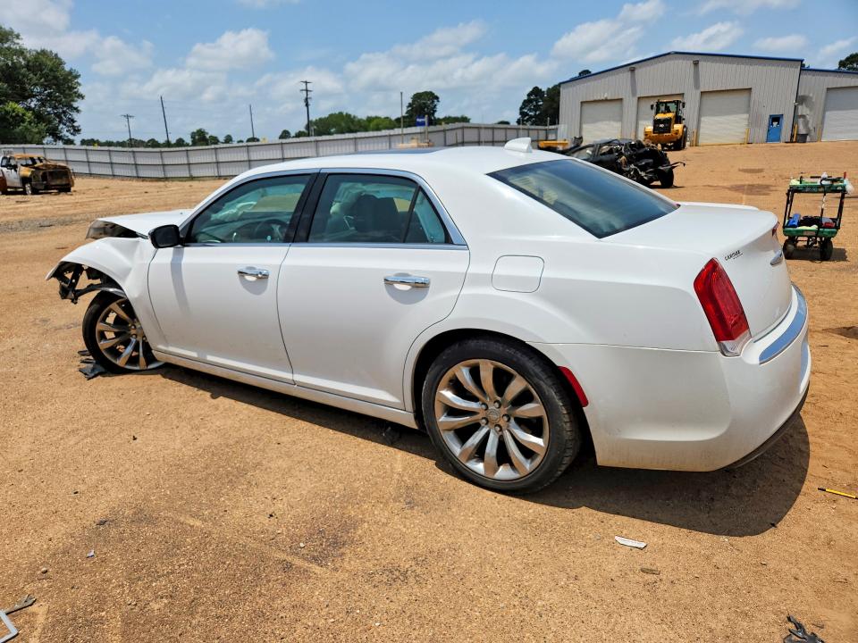 2017 Chrysler 300c მანქანა იყიდება აუქციონზე, vin: 2C3CCAEG1HH645820, აუქციონის ნომერი: 58411726