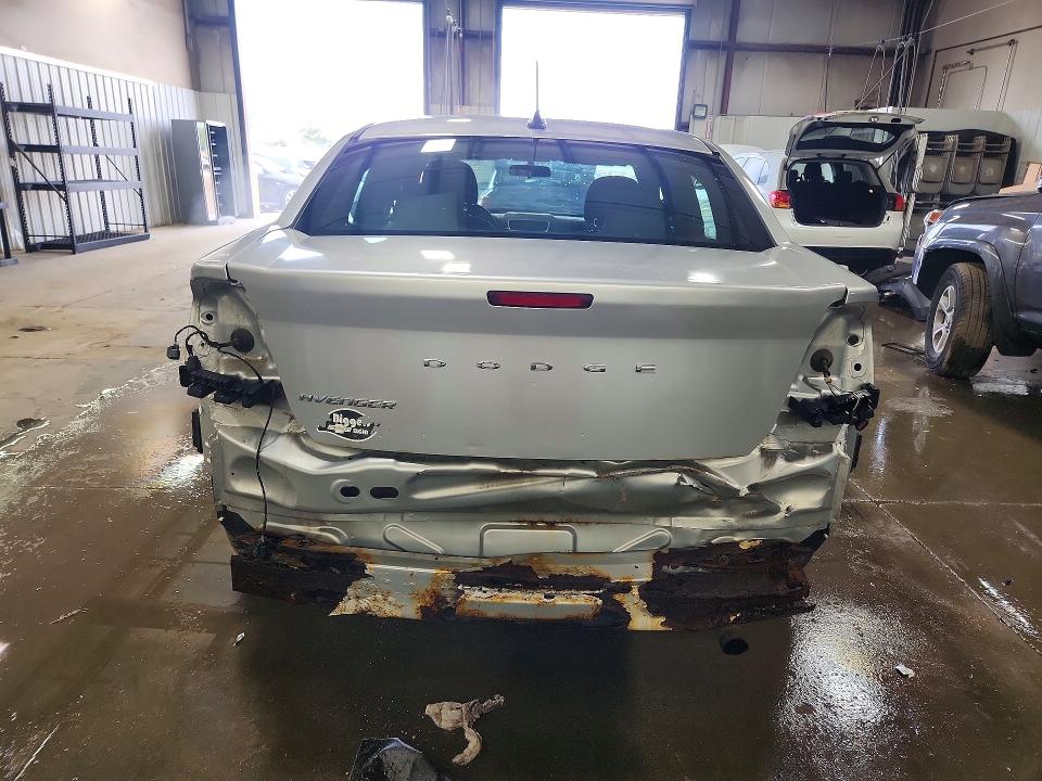 56445126 :رقم المزاد ، 1B3BD4FB9BN588355 vin ، 2011 Dodge Avenger مزاد بيع