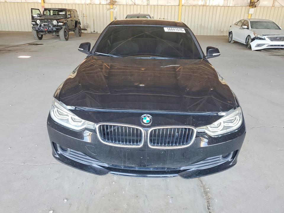 56841076 :رقم المزاد ، WBA8E1G52JNU91572 vin ، 2018 Bmw 320 مزاد بيع