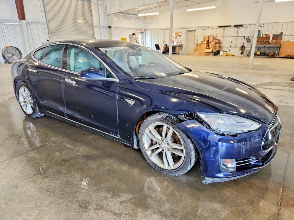 Продаж на аукціоні авто 2015 Tesla Model S, vin: 5YJSA1H29FFP74792, номер лоту: 58639766
