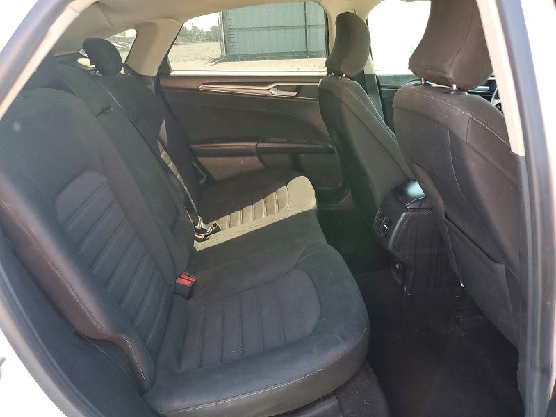 57075076 :رقم المزاد ، 3FA6P0LUXKR208982 vin ، 2019 Ford Fusion مزاد بيع