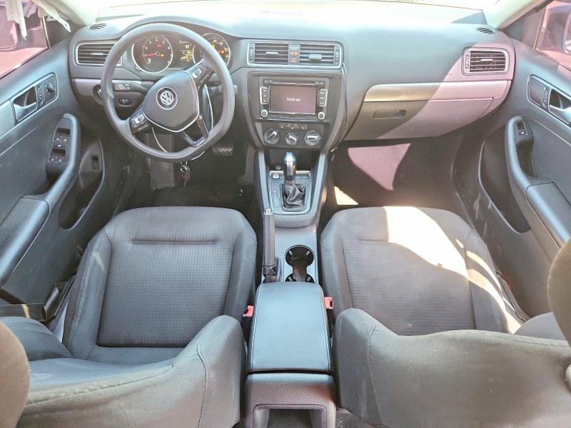 2015 Volkswagen Jetta მანქანა იყიდება აუქციონზე, vin: 3VWD17AJ5FM332775, აუქციონის ნომერი: 56632356