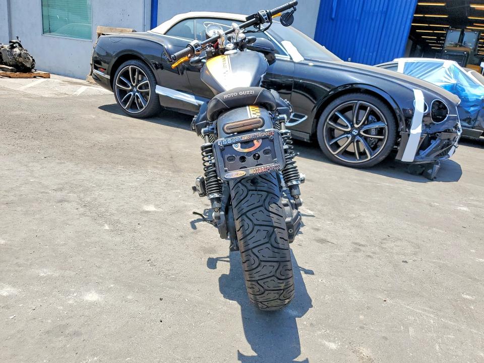 58466776 :رقم المزاد ، ZGULHU011HM000306 vin ، 2017 Moto Guzzi V9 مزاد بيع