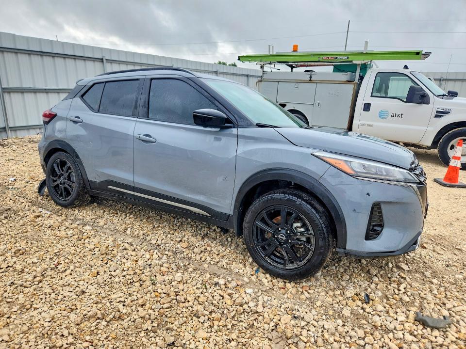 55956056 :رقم المزاد ، 3N1CP5DV0RL518060 vin ، 2024 Nissan Kicks مزاد بيع