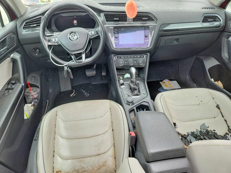 56350856 :رقم المزاد ، 3VV4B7AX8JM131211 vin ، 2018 Volkswagen Tiguan مزاد بيع