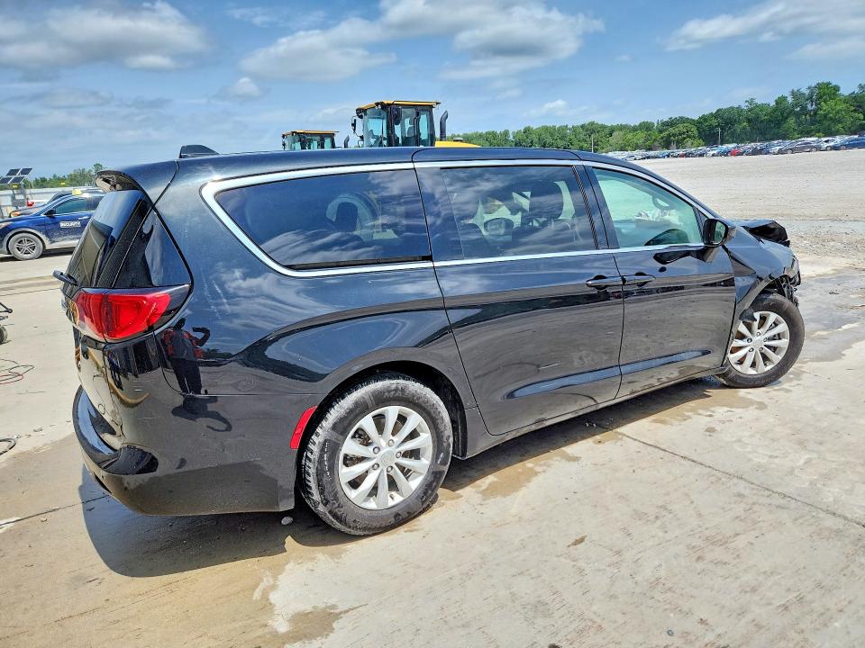 Продажа на аукционе авто 2018 Chrysler Pacifica, vin: 2C4RC1CG6JR171405, номер лота: 56477476