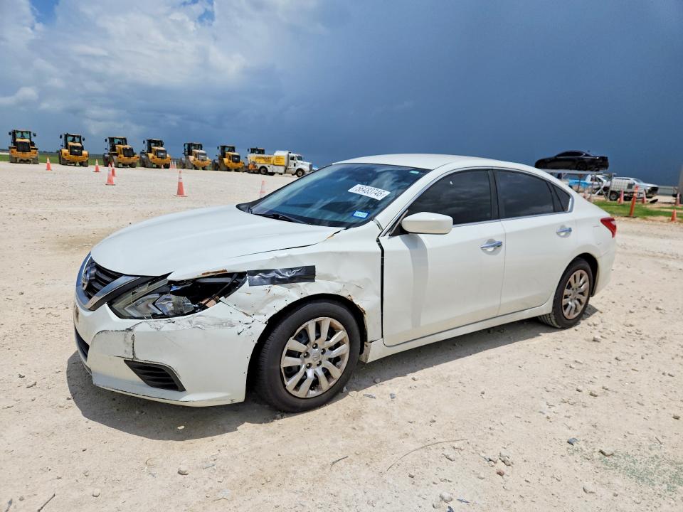Auction sale of the 2017 Nissan Altima, vin: 1N4AL3APXHN327034, lot number: 56483746