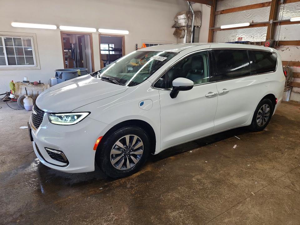 Продаж на аукціоні авто 2023 Chrysler Pacifica, vin: 2C4RC1L77PR618395, номер лоту: 57769186