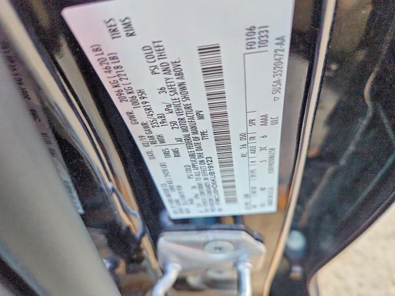 58697326 :رقم المزاد ، 1FMCU0HD6KUB19123 vin ، 2019 Ford Escape مزاد بيع