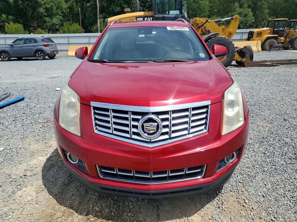 58644926 :رقم المزاد ، 3GYFNCE3XFS572561 vin ، 2015 Cadillac Srx مزاد بيع