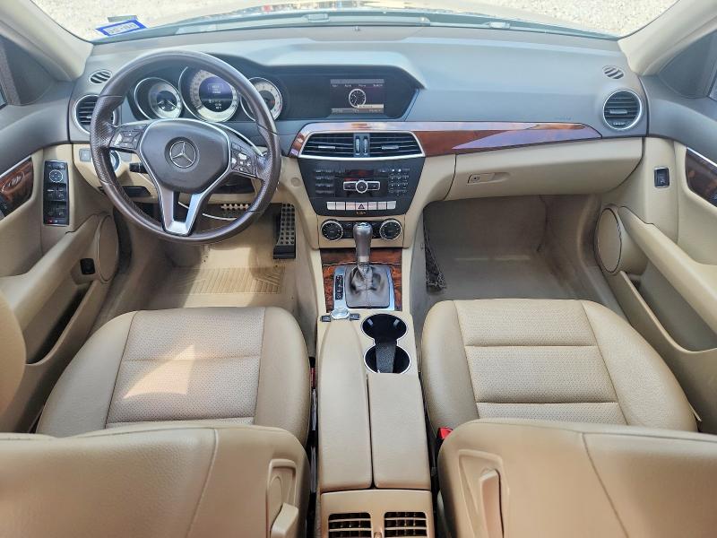 Продажа на аукционе авто 2013 Mercedes-benz C, vin: WDDGF4HBXDA831618, номер лота: 56667486