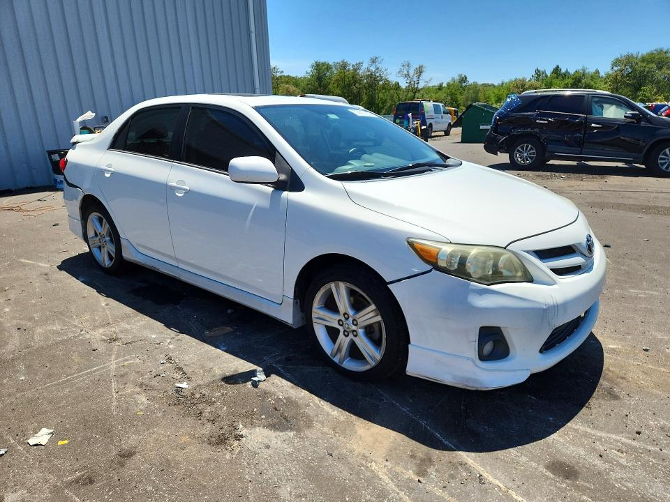 2013 Toyota Corolla მანქანა იყიდება აუქციონზე, vin: 5YFBU4EE0DP135645, აუქციონის ნომერი: 55825106