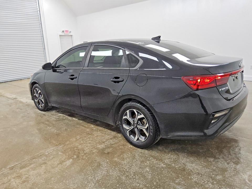 2019 Kia Forte მანქანა იყიდება აუქციონზე, vin: 3KPF24ADXKE017590, აუქციონის ნომერი: 57577526