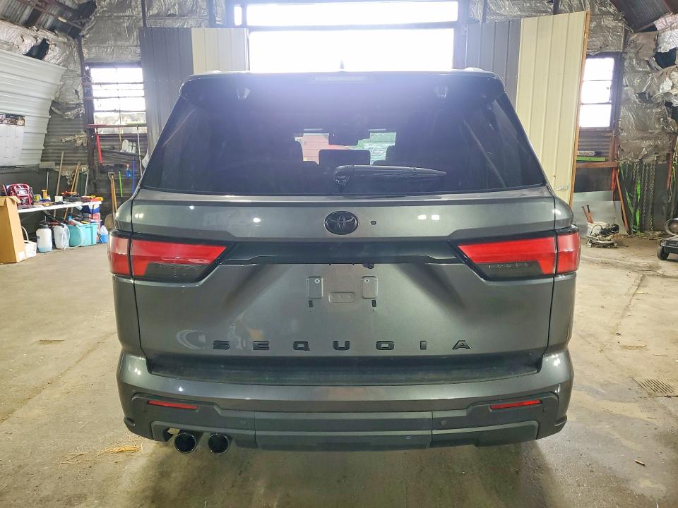 Продажа на аукционе авто 2024 Toyota Sequoia, vin: 7SVAAABA7RX046755, номер лота: 58686626