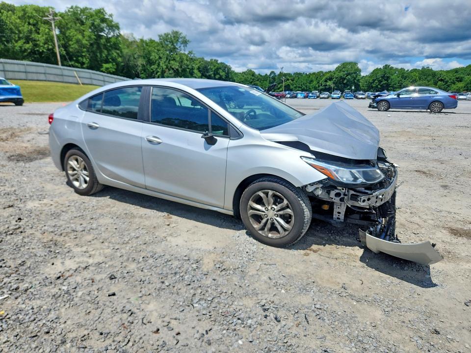 Продажа на аукционе авто 2019 Chevrolet Cruze, vin: 1G1BC5SM3K7113649, номер лота: 58622816