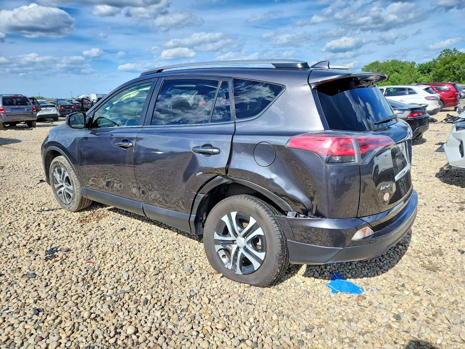 2018 Toyota Rav4 მანქანა იყიდება აუქციონზე, vin: JTMZFREV3JJ185574, აუქციონის ნომერი: 57364746