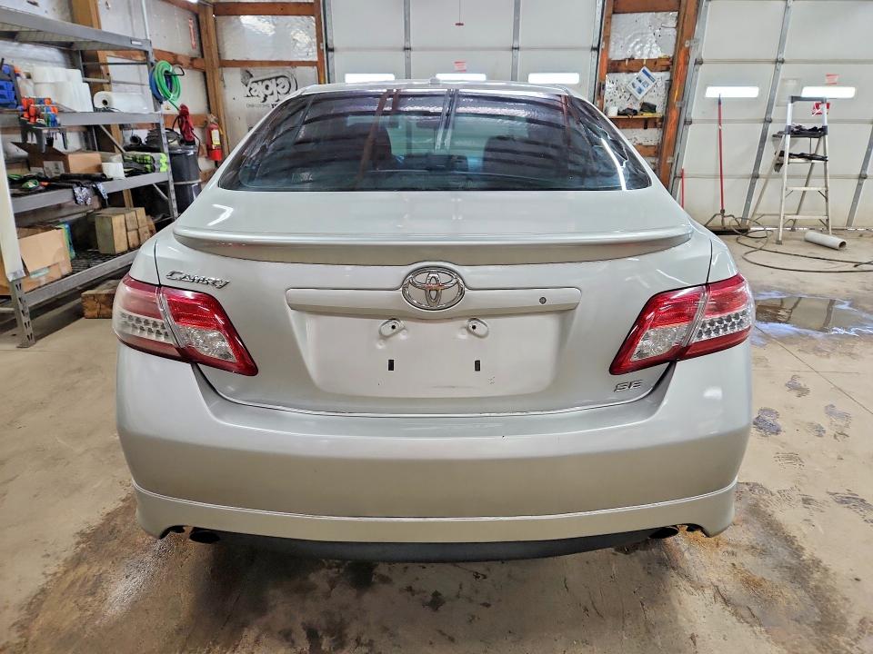 56151536 :رقم المزاد ، 4T1BF3EK5BU140832 vin ، 2011 Toyota Camry مزاد بيع