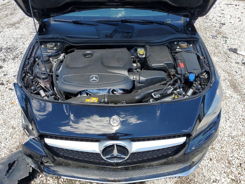 57912146 :رقم المزاد ، WDDSJ4EB8JN658814 vin ، 2018 Mercedes-benz Cla مزاد بيع