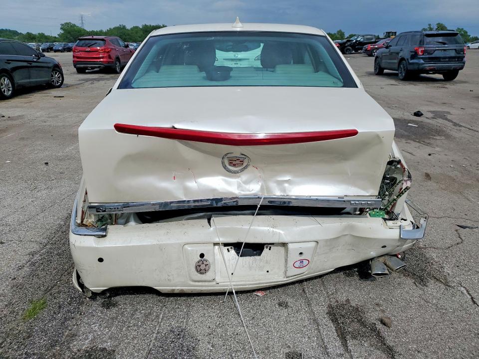 58483446 :رقم المزاد ، 1G6KD5E65BU103260 vin ، 2011 Cadillac Dts مزاد بيع