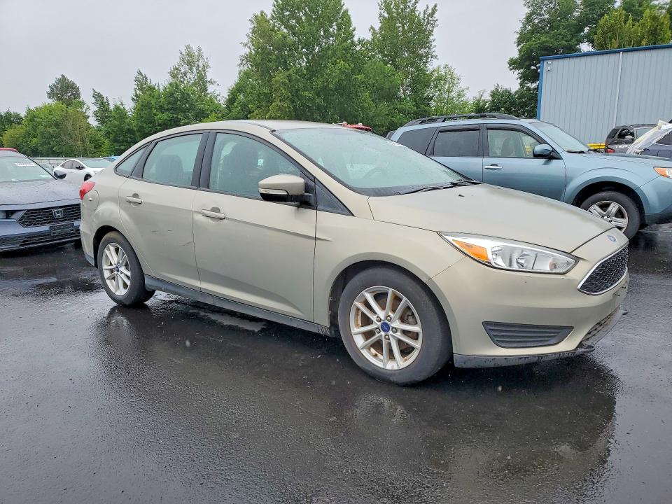 56654606 :رقم المزاد ، 1FADP3F27FL282917 vin ، 2015 Ford Focus مزاد بيع