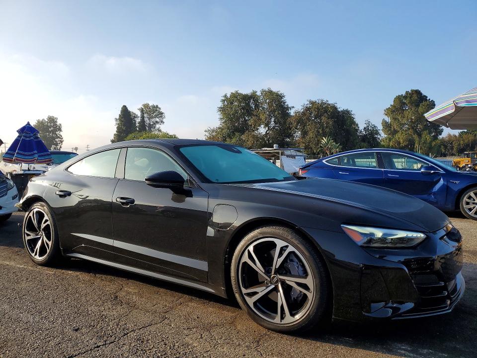 58472916 :رقم المزاد ، WAUCJBFW3R7000688 vin ، 2024 Audi E-tron Gt مزاد بيع
