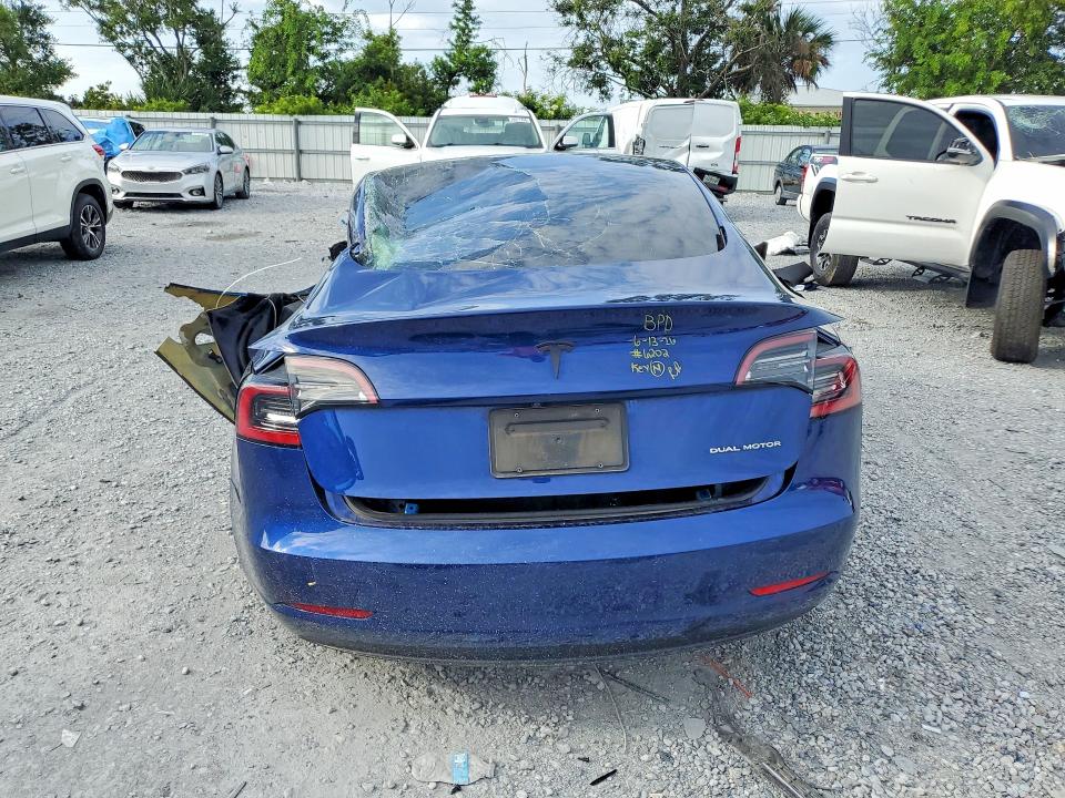 58034766 :رقم المزاد ، 5YJ3E1EB5NF115409 vin ، 2022 Tesla Model 3 مزاد بيع