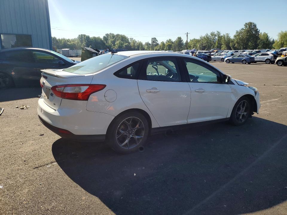 2014 Ford Focus მანქანა იყიდება აუქციონზე, vin: 1FADP3F2XEL307226, აუქციონის ნომერი: 57031176