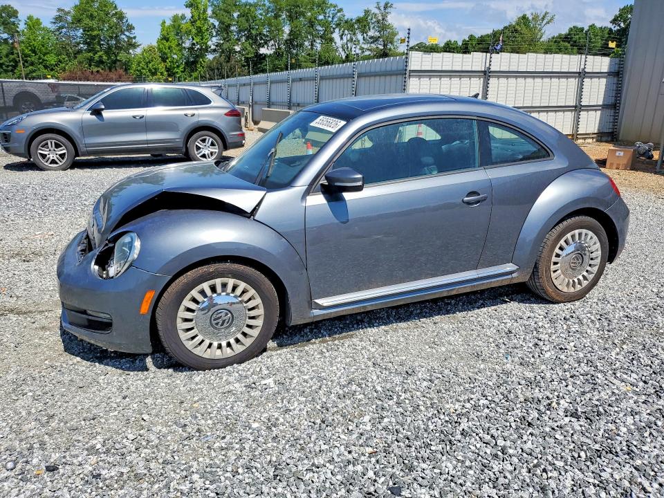 Auction sale of the 2015 Volkswagen Beetle, vin: 3VWJ17AT8FM640852, lot number: 55056826