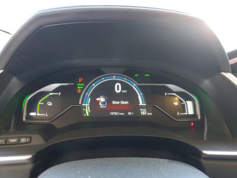 55923476 :رقم المزاد ، JHMZC5F18JC009233 vin ، 2018 Honda Clarity مزاد بيع