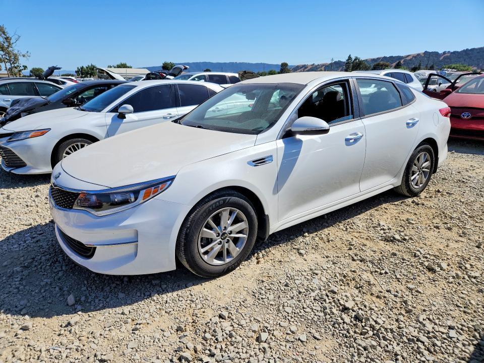 Продаж на аукціоні авто 2016 Kia Optima, vin: 5XXGT4L31GG055889, номер лоту: 56813766