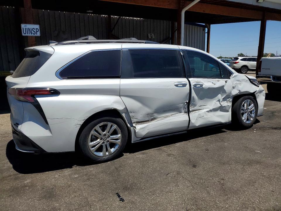 58282256 :رقم المزاد ، 5TDCSKFC8PS078845 vin ، 2023 Toyota Sienna مزاد بيع