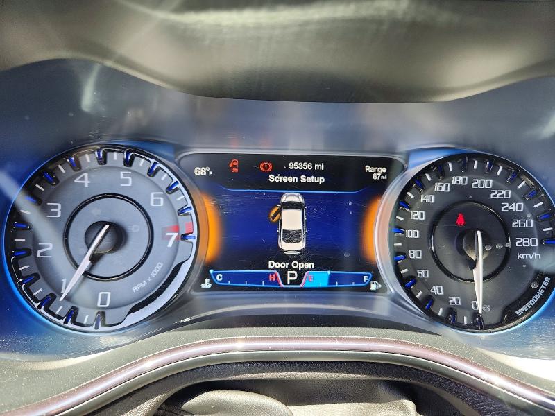 85980895 :رقم المزاد ، 1C3CCCBG4FN511629 vin ، 2015 Chrysler 200 مزاد بيع
