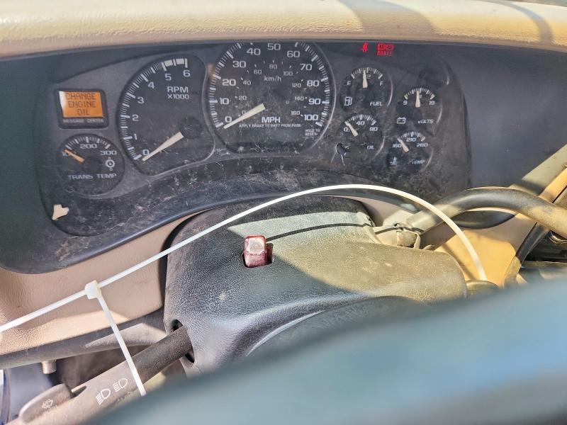 Продаж на аукціоні авто 2002 Chevrolet Silverado, vin: 1GCJC33G32F137147, номер лоту: 57257066